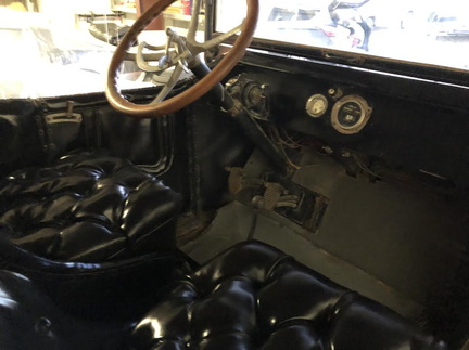 1916 Reo Model M 7 Pass Touring cockpit