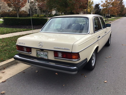 300D rear angle