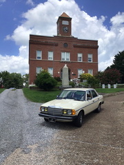 300D courthouse